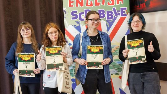 Scrabble po angielsku. Nie było mocnych na dziewczyny