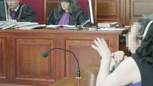 Sędzia piła w pracy. Ale i tak może sądzić dalej