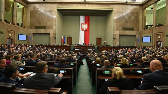 Sejm przyjął budżet państwa. Ale to jeszcze nie koniec 