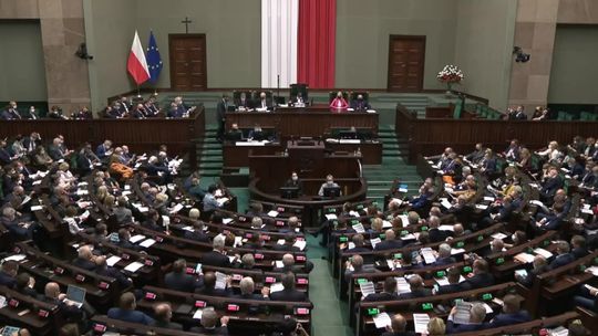 Sejm skierował do dalszych prac w komisji projekt ustawy "Stop LGBT". "Hańba!"