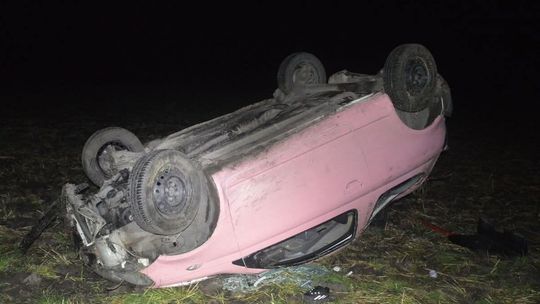 Sekunda nieuwagi, dwa dachowania. Niebezpieczny weekend na drogach powiatu chełmskiego 