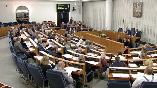 Senat przegłosował zmiany w eurowyborach. "To nie jest dobra zmiana"