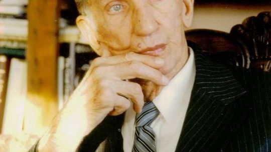 Senat RP nie będzie "decydował o dacie urodzin Jana Karskiego