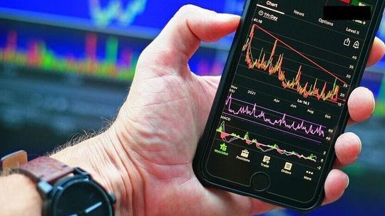 Senior chciał zainwestować – stracił oszczędności życia