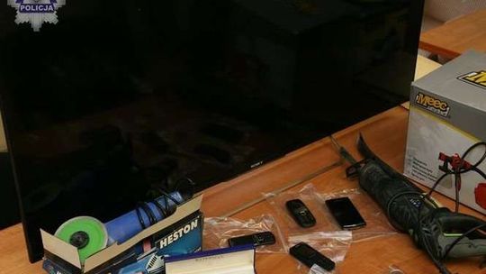 Seria włamań do mieszkań. Policjanci zatrzymali cztery osoby