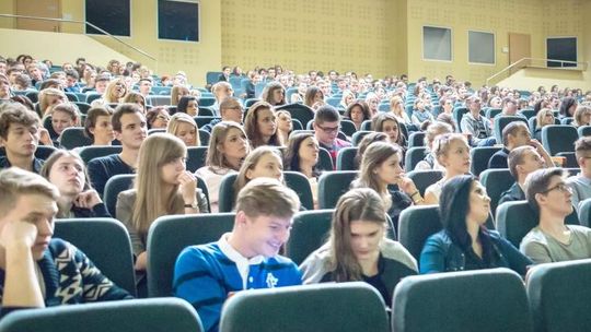 Setki młodych i muzyka gratis czyli filharmonia wciąga