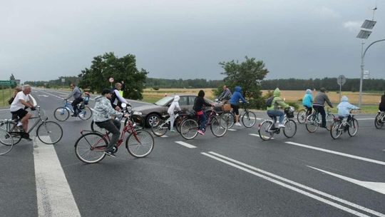 Setki rowerów w jednym miejscu. Okolice Lubartowa przejęte przez rowerzystów [zdjęcia]