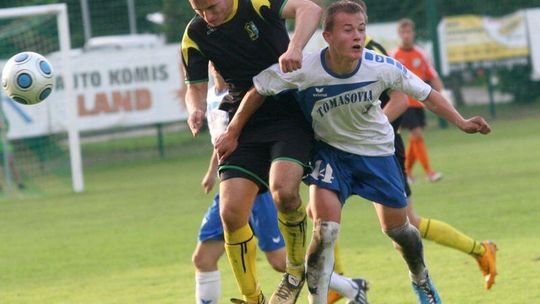 Siarka - Tomasovia 0:0, pechowa porażka Avii Świdnik