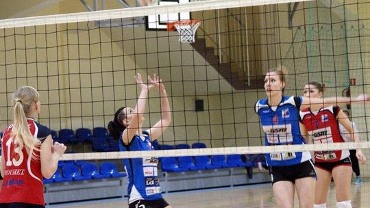 Siatkarki Tomasovii dwa razy przegrały z Pogonią Proszowice