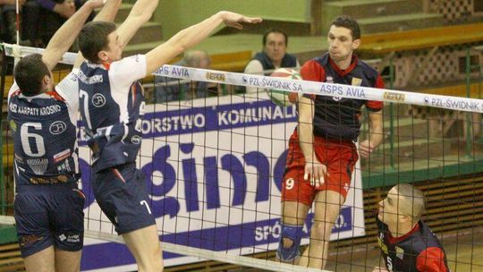 Siatkarze Avii i Politechniki muszą dwukrotnie wygrać na swoim parkiecie