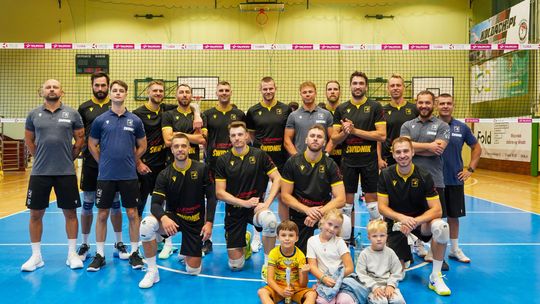 Siatkarze Avii triumfują w Siedlcach