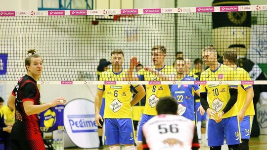 Siatkarze Polski Cukier Avii grają z AZS AGH Kraków i składają protest za mecz w Kluczborku