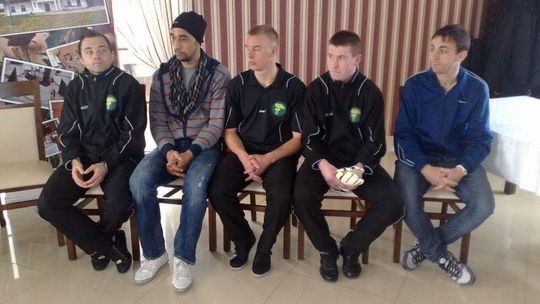 Sidqy zgłoszony do rozgrywek. Labrado jeszcze czeka