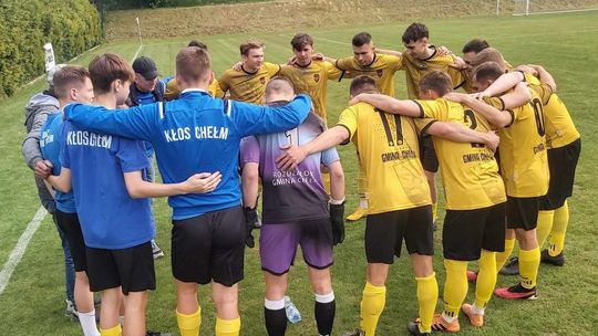 Siedem goli Kłosa w kwadrans i przerwany mecz, słaba skuteczność Brata oraz komplet wyników chełmskiej okręgówki