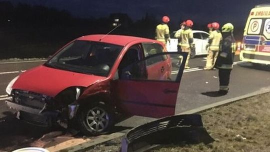 Siemień. Kierujący fordem wymusił pierwszeństwo przejazdu