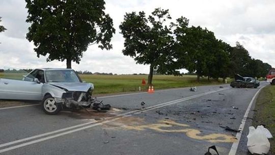 Sierskowola: Wypadek dwóch aut, kierowca audi jechał za szybko