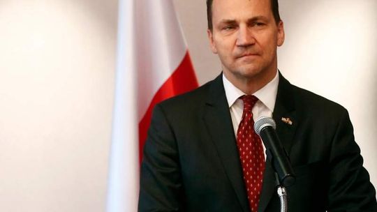 Sikorski: Donos na Polskę do instytucji zagranicznych - skandaliczny