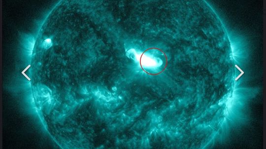 Silna burza na Słońcu. Czy dzisiaj wieczorem zobaczymy zorzę polarną? 
