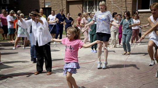 Skakanka w dłoń i skaczemy! W ramach walki z mukowiscydozą