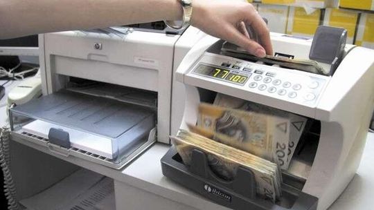 Skarbówka chce od pana Henryka 80 tys. zł. Chodzi o sprawę sprzed lat