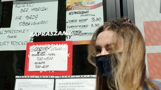 Sklep dostał 30 tys. kary za klienta bez maseczki? To nieprawda. Sanepid wyjaśnia kto może zostać ukarany