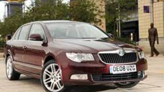 Skoda superb (nr 21) - 77 głosów