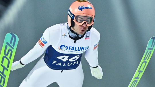 Skoki narciarskie. Życiówka Kacpra Tomasiaka i triumf Stefana Krafta w Falun