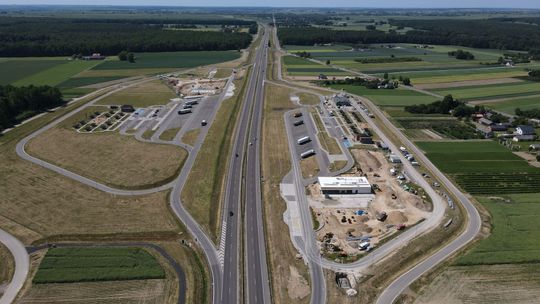 Skończą się kłopoty kierowców. Już w wakacje zatankujemy w Obrokach 