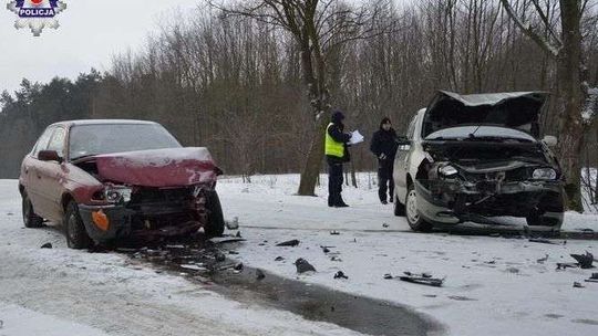 Skręcała w lewo, wymusiła pierwszeństwo. Trzy osoby w szpitalu 