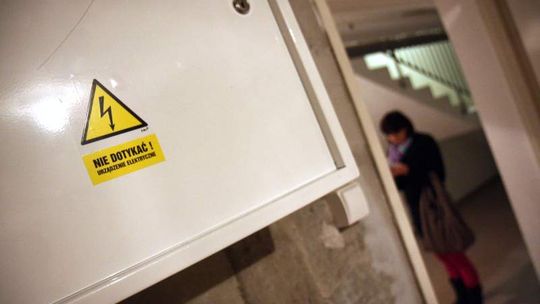 \"Skrzynki z internetem buczą i nie dają nam spać\"