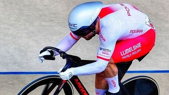 Słaby start Mateusza Rudyka w keirinie