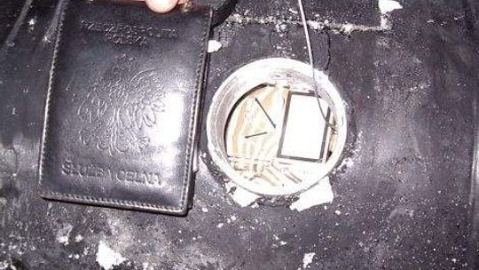 Sławatycze nad Bugiem: 556 paczek papierosów w butli gazowej