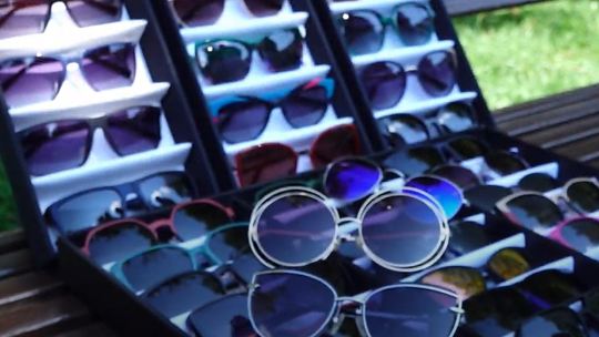 Słońce piękne, ale czy bezpieczne? W lecie szczególnie dbaj o wzrok