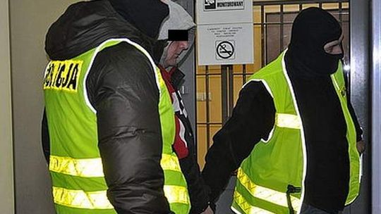 Ślusarz spod Tomaszowa zaatakował w Mysłowicach. Poranił ekspedientkę