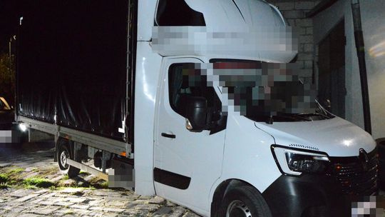 Służbowy instynkt nie zawiódł. Funkcjonariuszki pomogły zatrzymać pijanego kierowcę