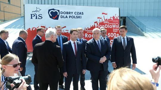 Smartforny, odkurzacz i kamera go-pro. Na co pieniądze wydają lubelscy posłowie