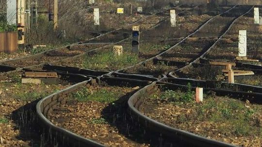Śmierć na torach. Nie żyje 25-letnia kobieta