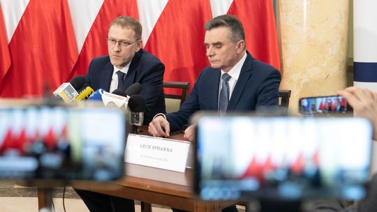 Śmierć pacjenta w Lublinie zakażonego koronawirusem. Konferencja u wojewody