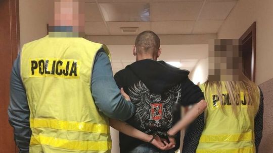 Śmiertelne pobicie, w mieszkaniu odnaleziono ciało mężczyzny. Cztery osoby zatrzymane