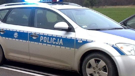 Śmiertelne potrącenie. W radiowóz uderzył bus, policjanci w szpitalu