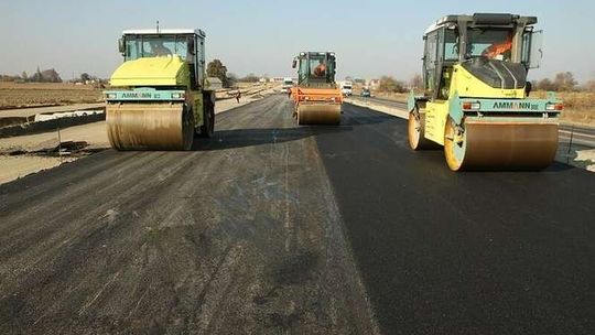 Śmiertelny wypadek na budowie drogi S17. Zakończył się proces kierowcy walca
