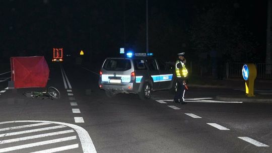 Śmiertelny wypadek niedaleko Biłgoraja. Tir potrącił rowerzystę