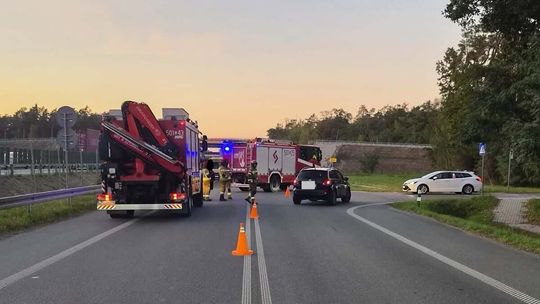 Śmiertelny wypadek pod Żyrzynem. Rowerzysta zginął po potrąceniu przez dostawczaka