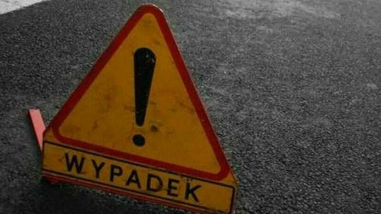 Śmiertelny wypadek. Samochód zderzył się z ciężarówką, a potem doszczętnie spłonął