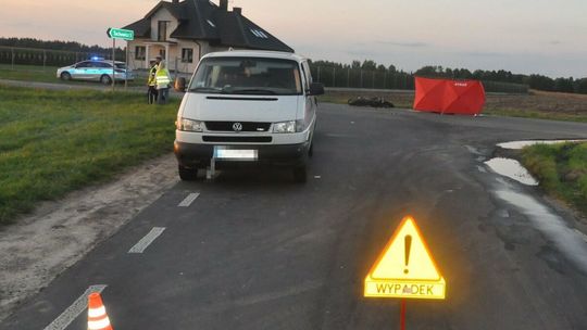 Śmiertelny wypadek. Skręcał w lewo i nie ustąpił pierwszeństwa motocykliście, doszło do zderzenia