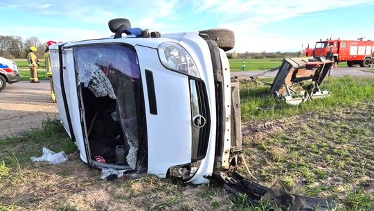 Śmiertelny wypadek w powiecie lubartowskim. Nie żyje pasażer jednego z aut
