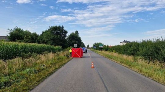 Śmiertelny wypadek w Żerdzi. Nie żyje rowerzysta