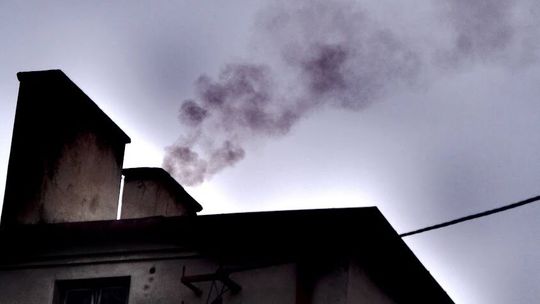 Smogowy sezon w Lublinie otwarty. Są już pierwsze mandaty za palenie śmieciami