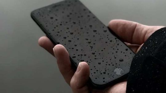 SMS ostrzeże nas przed burzą i zagrożeniami? Radni chcą takiego systemu. Co na to miasto?