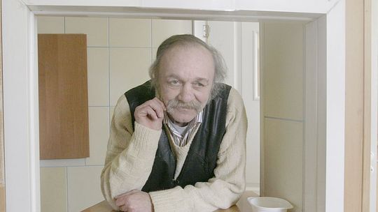 SMS-y odmieniły jego życie. Bezdomny wygrał 500 tys.zł (wideo)